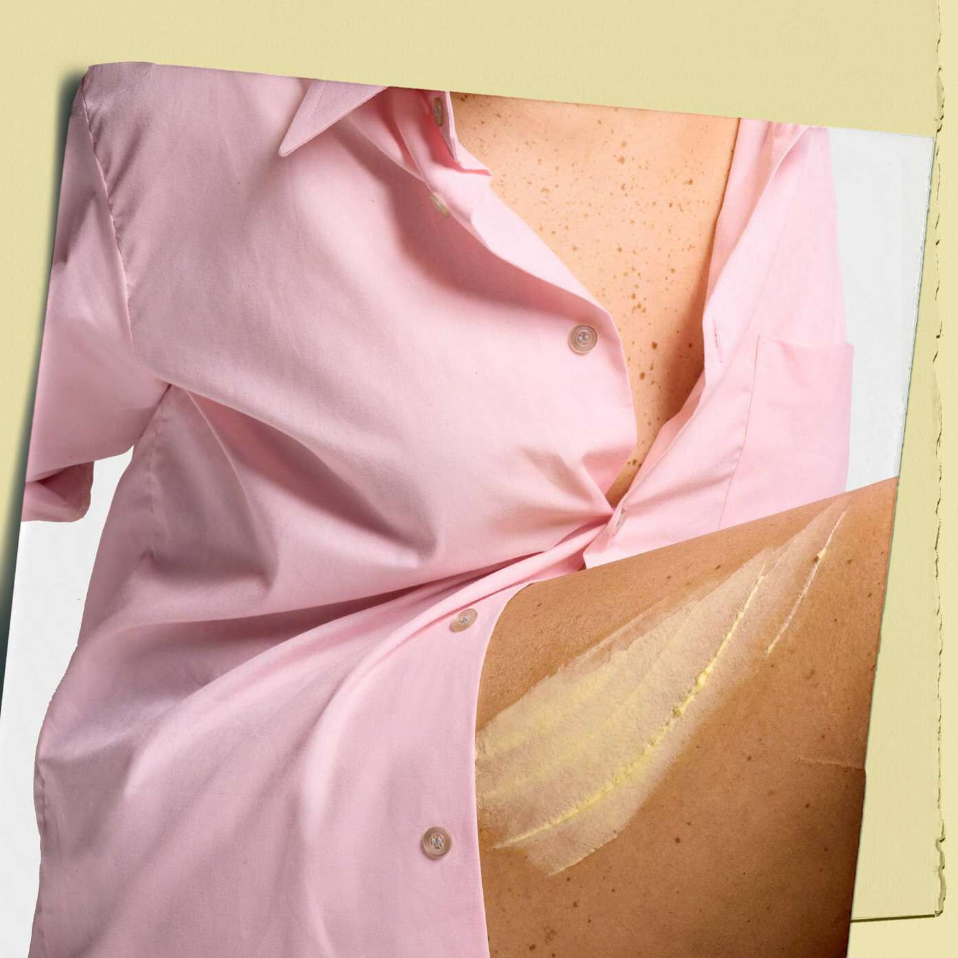 Kiehl's Creme de Corps Whipped Butter Body Butter sample texture on a model's thigh